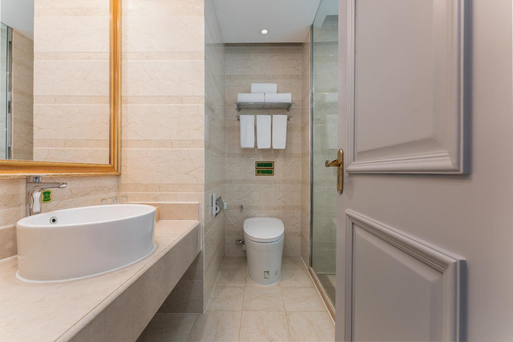 Vienna International Hotel - Shanghai Pudong Airport Free Trade Zone - Free Shuttle Bus To Pvg Airport And Disney Land Xangai Exterior foto