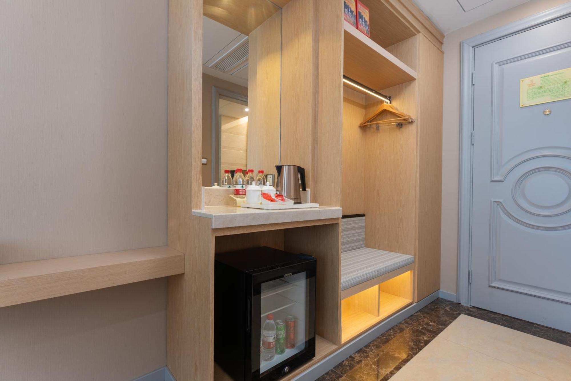 Vienna International Hotel - Shanghai Pudong Airport Free Trade Zone - Free Shuttle Bus To Pvg Airport And Disney Land Xangai Exterior foto