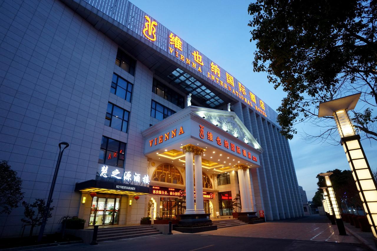 Vienna International Hotel - Shanghai Pudong Airport Free Trade Zone - Free Shuttle Bus To Pvg Airport And Disney Land Xangai Exterior foto